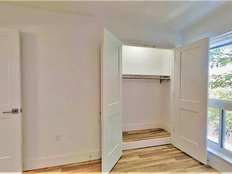 1913 Hearthstone Dr #B — Photo 13