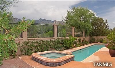 Pool, spa with mountain views
