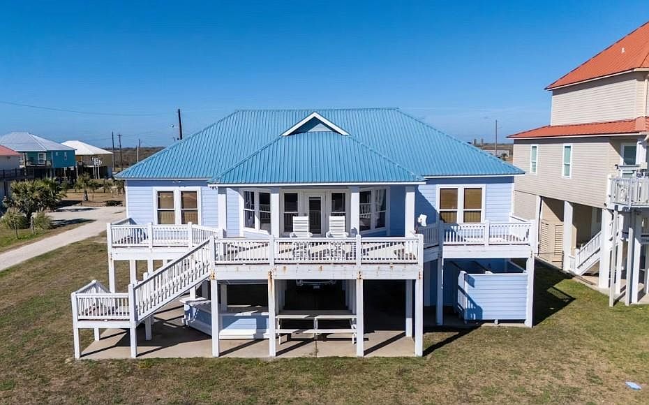 1st image of 773 Bolivar Dunes Blvd