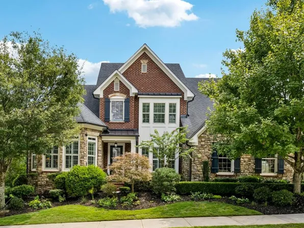 3939 Dahlwiny Ct, Sandy Springs, GA 30350