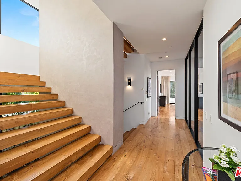 623 N Edinburgh Ave — Photo 17