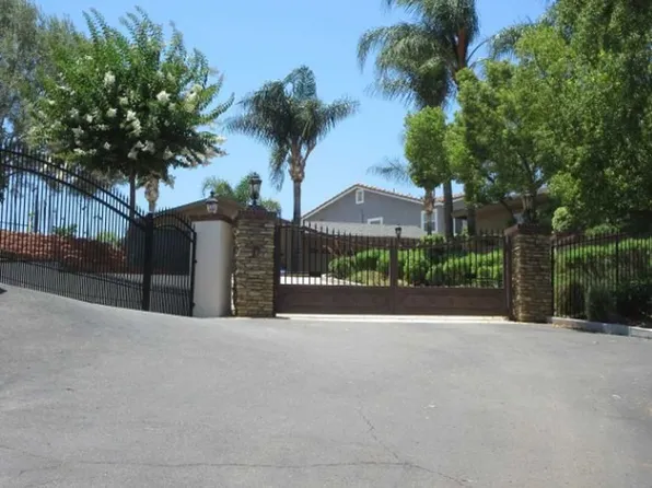 1224 W Chase Dr, Corona, CA 92882