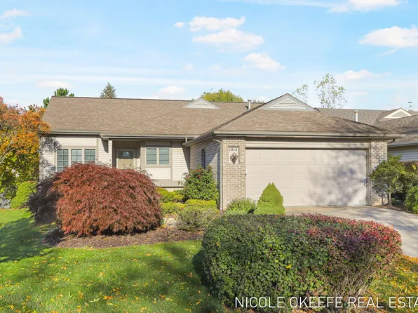 1919 Thorn Run Ct SE #32, Grand Rapids, MI 49546