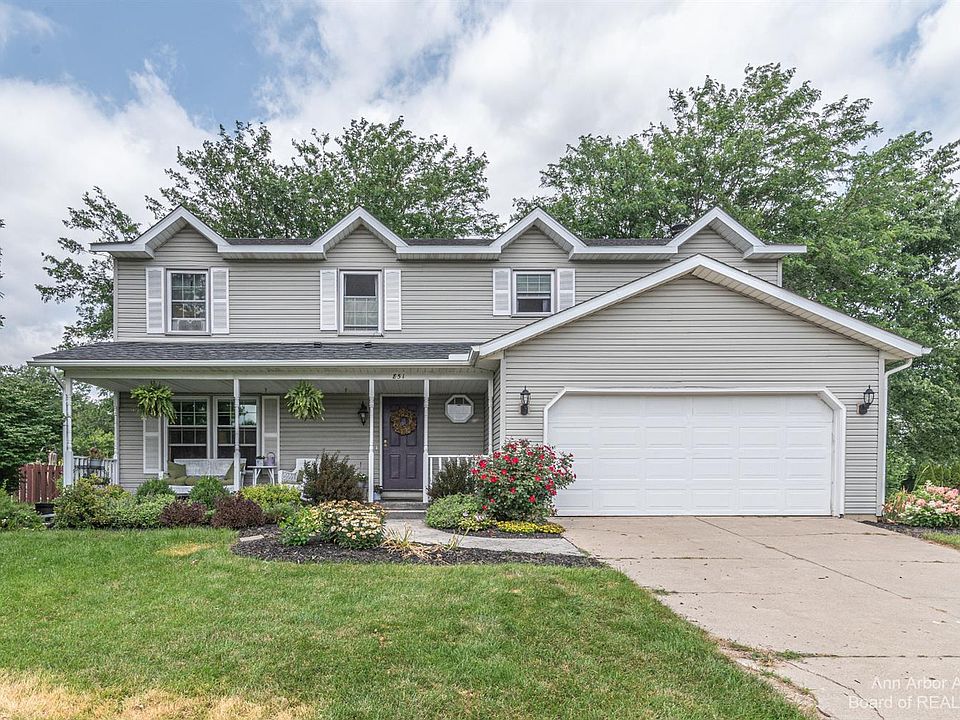 1st image of 851 Hatfield Cir