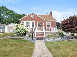 18861 Wood St, Melvindale, MI 48122