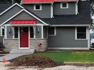 N77W32017 Northwoods Dr, Hartland, WI 53029