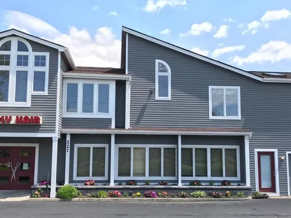 227 N Main St, Manahawkin, NJ 08050