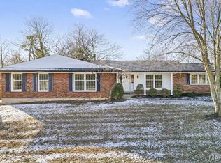 562 Gederson Ln, Saint Louis, MO