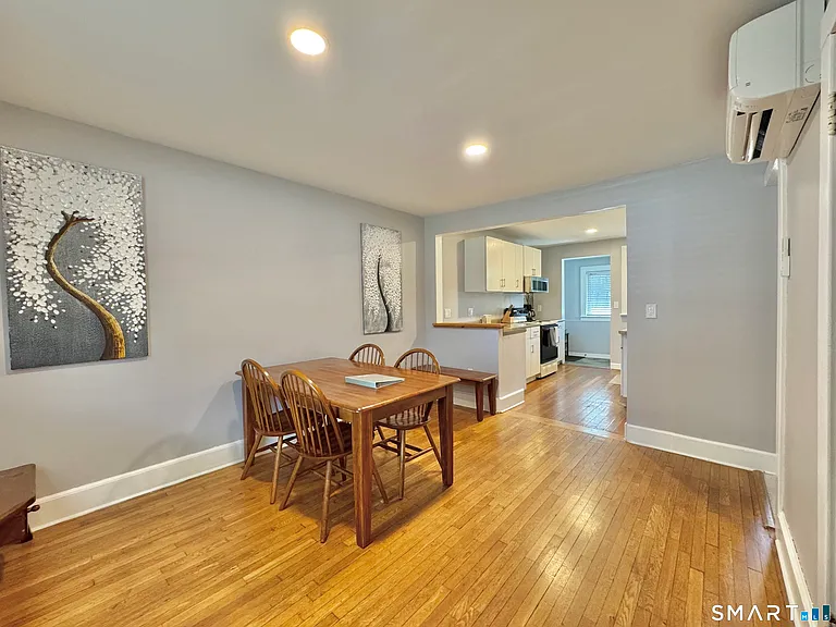 69 Morse Ave — Photo 6
