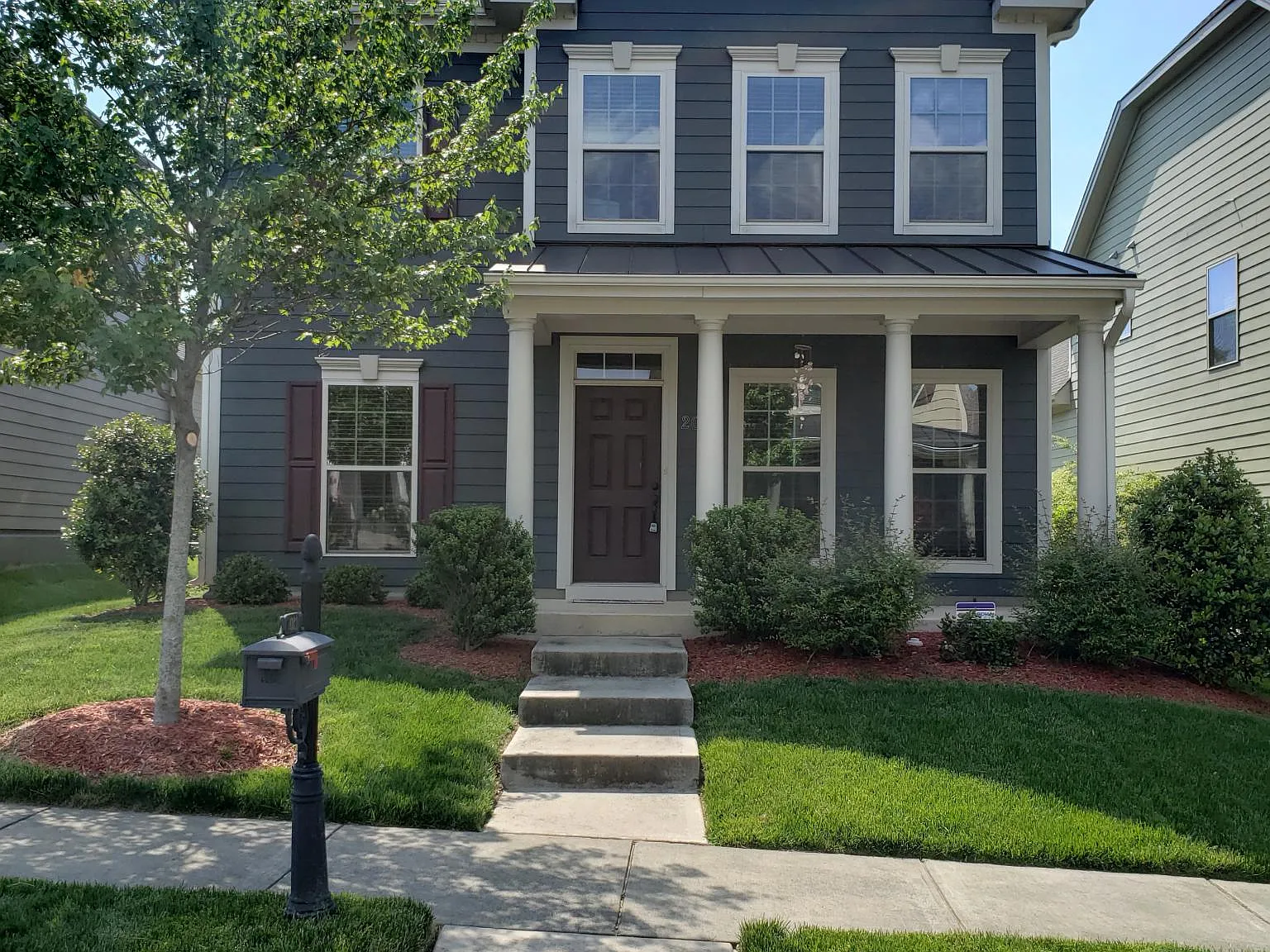 4 bed, 3.5 bath, 2554 sqft, $2,750 — Photo 1