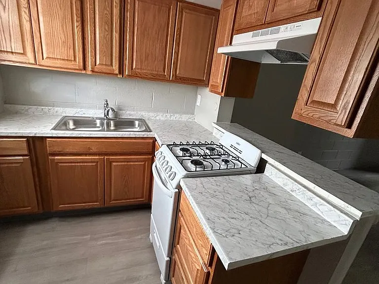 The Villas at Uptown — Photo 42