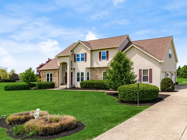 1691 E Glenhurst Dr NW, Lancaster, OH 43130