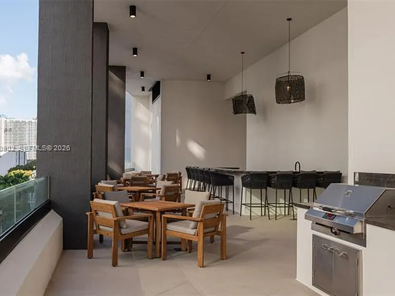 225 N Miami Ave #CU-2904 — Photo 5