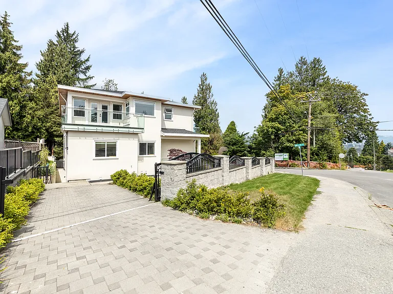 Millar Rd — Photo 17