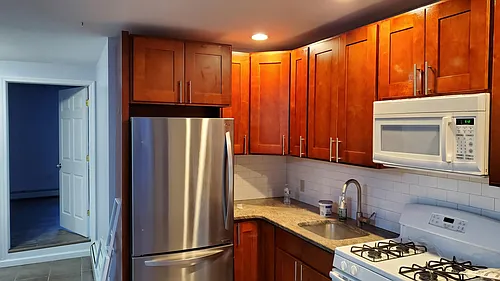 123 Laurel Ave Photo 1