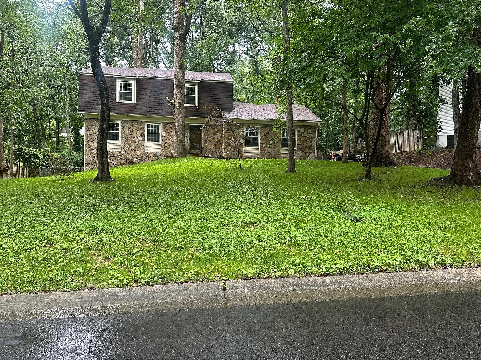 4 bed, 1892 sqft, $3,200 — Photo 1