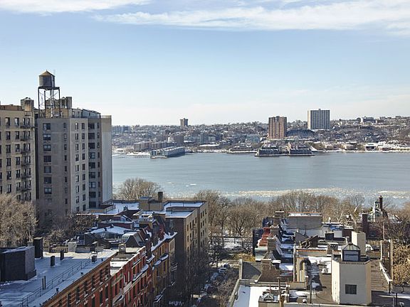 5th image of 245 W 107th St APT 15C