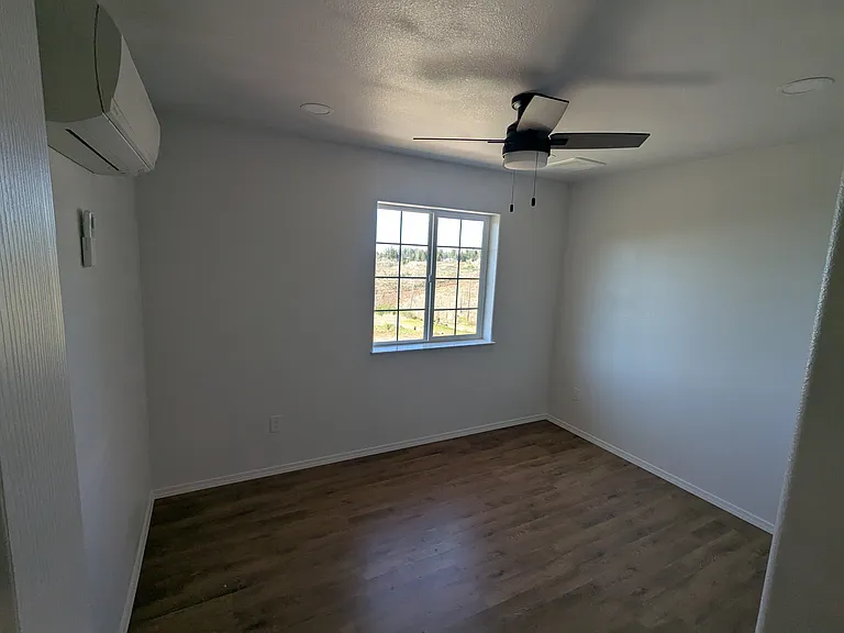 13742 Blair Ln — Photo 11