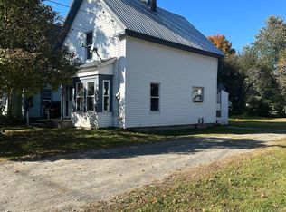 5 Gray St, Madison, ME 04950