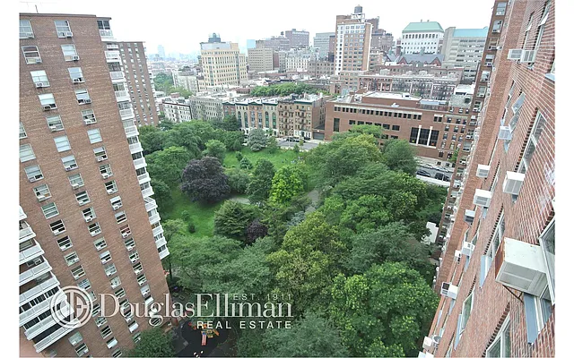 Sold by Douglas Elliman | media 20
