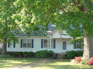 210 E Arlington Ave, Greer, SC 29651