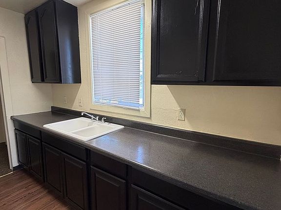 3rd image of 1710 Oregon St APT E