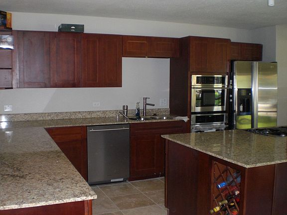 Kitchen & Island
