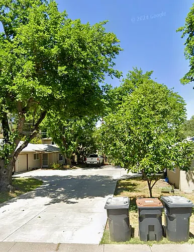 723 9th St Photo 1