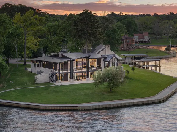 110 Imperial Ct, Coldspring, TX 77331