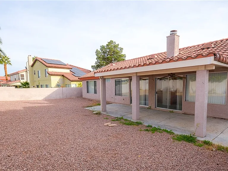 6762 Shelter Ln — Photo 12