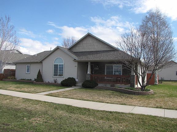 2nd image of 2716 Flynn Ln