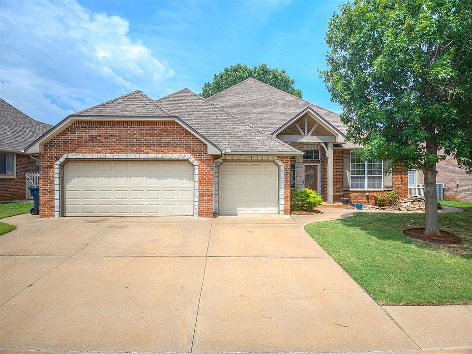 1st image of 16609 Village Garden Dr