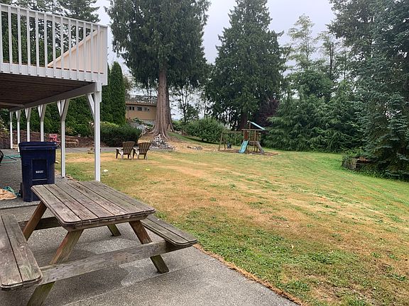 2nd image of 16418 Country Club Dr