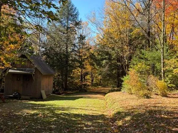 0 Loop Rd, Savoy, MA 01256