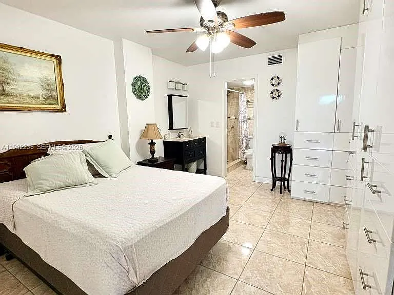 20500 W Country Club Dr #410 — Photo 15