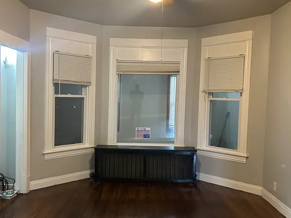 8132 S Exchange Ave #1, Chicago, IL 60617