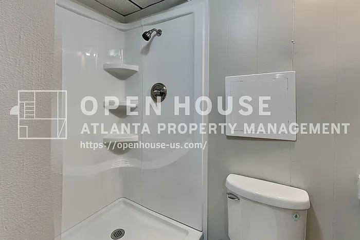 1302 Milstead Trce NE — Photo 19
