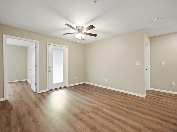 3rd image of 2319 Lantern Ridge Dr #2