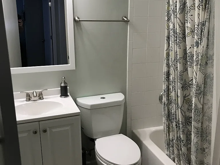 848 Myrtle St NE #5 — Photo 4