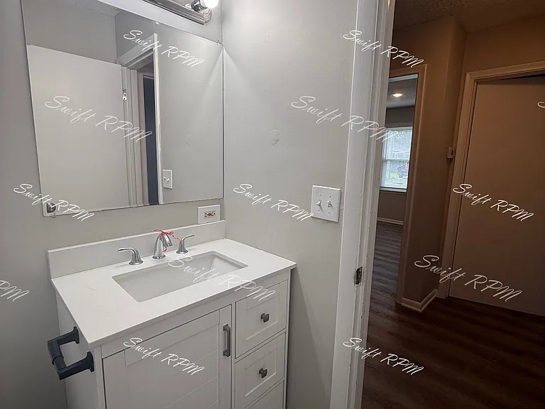 1206 E Loula St #2-1 — Photo 11