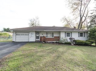 16 Glen Dr, Troy, NY 12180