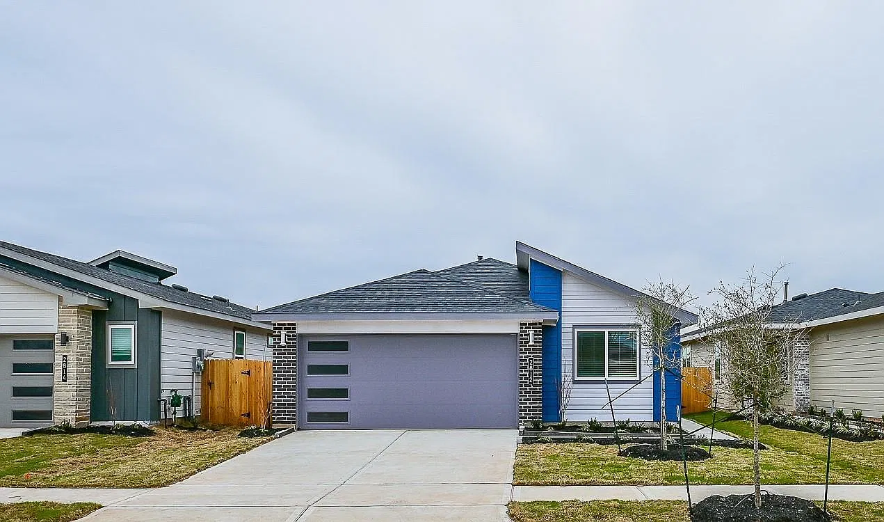 3 bed, 2.0 bath, 1672 sqft, $2,300 — Photo 4
