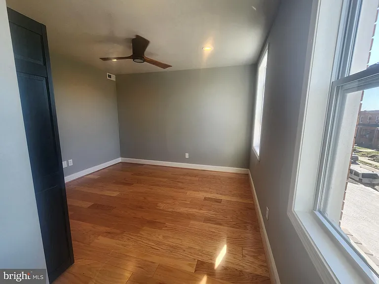 303 Folcroft St #2 — Photo 5