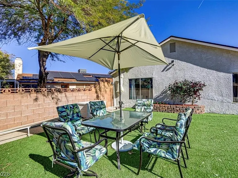 7385 Vireo Dr — Photo 18