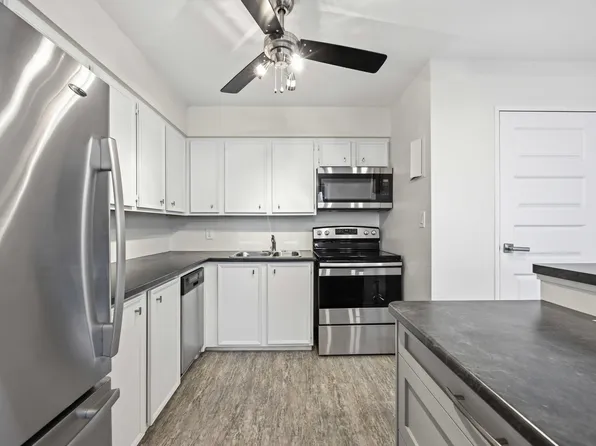 155 Front St N, Sarnia, ON