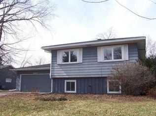 5207 Brighton Ln, Mounds View, MN 55112