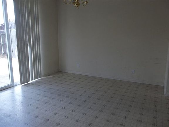 5th image of 1835 Andross Ave