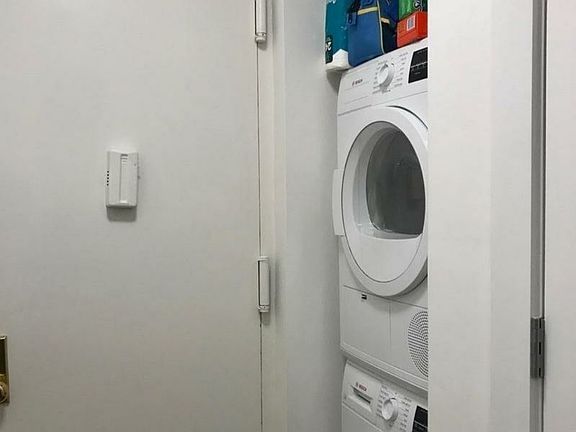 4th image of 308 W 21st St #1C