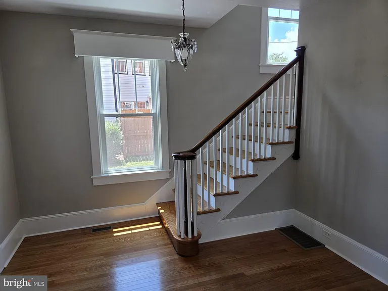 240 S Holliday St — Photo 7
