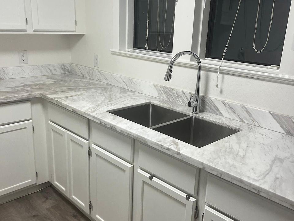 1st image of 152 N Ellsworth Ave